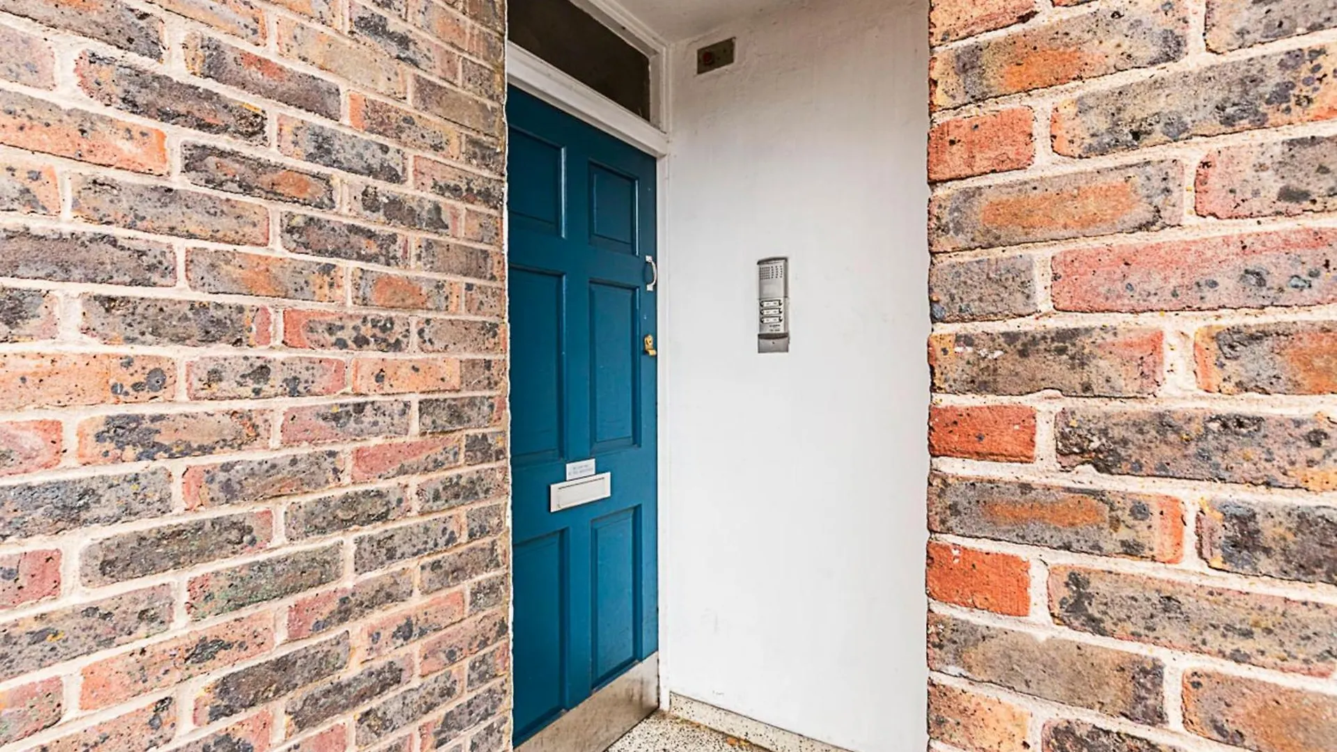 Bright Stepney Green Nest London Apartment