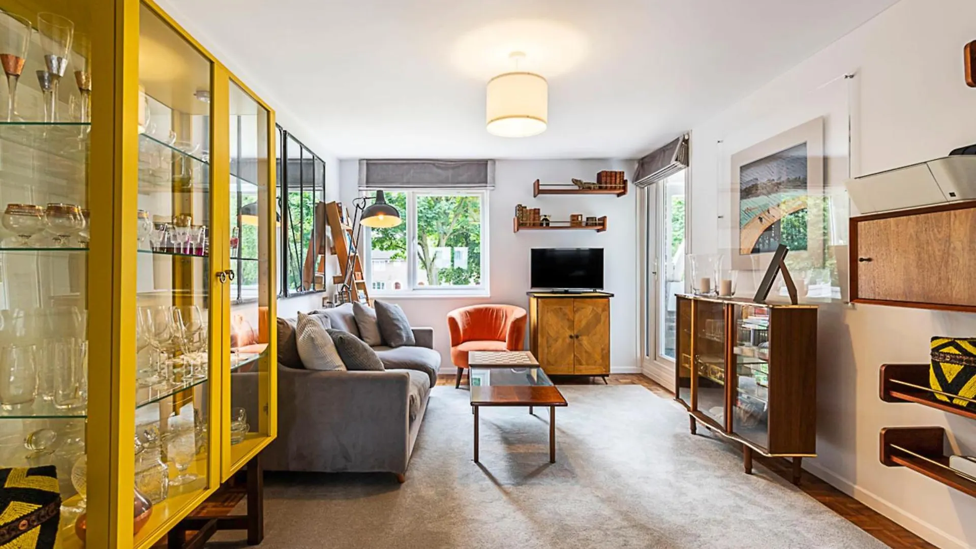 Apartment Bright Stepney Green Nest London